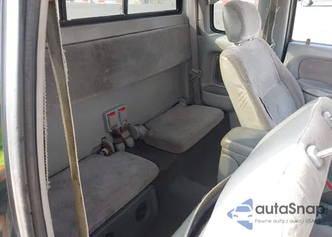 2001 Toyota Tacoma Base V6 из США, поврежденный, VIN 5TEWN72N11Z817931